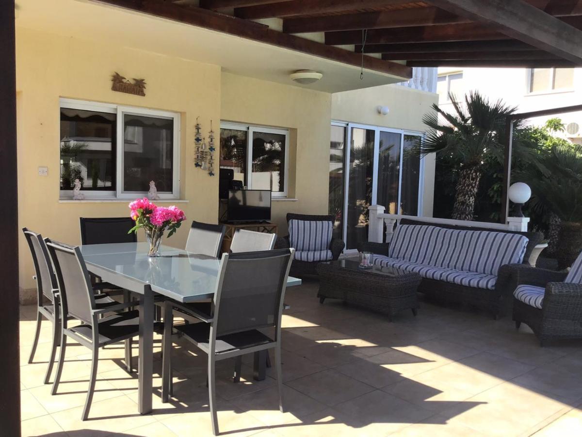 Carolyn Villa Ayia Napa Exterior foto