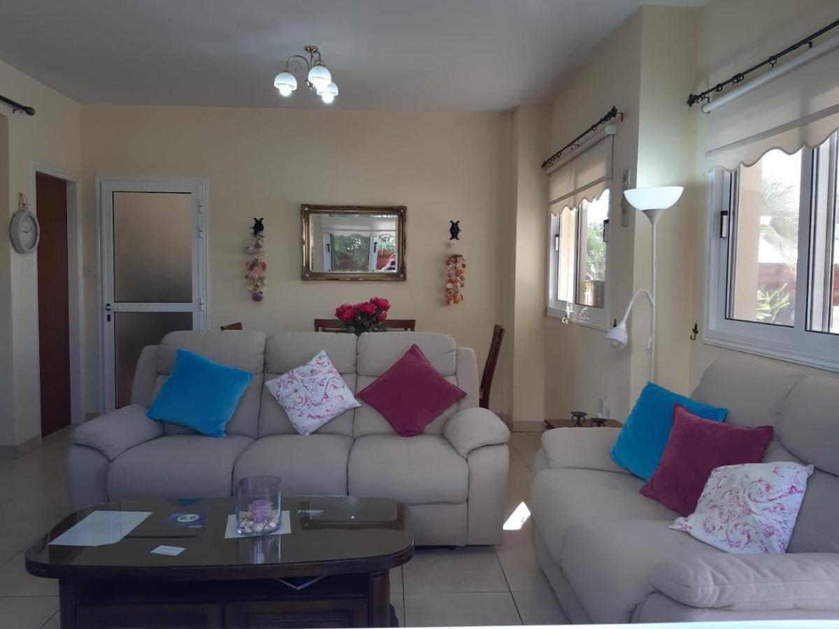 Carolyn Villa Ayia Napa Exterior foto